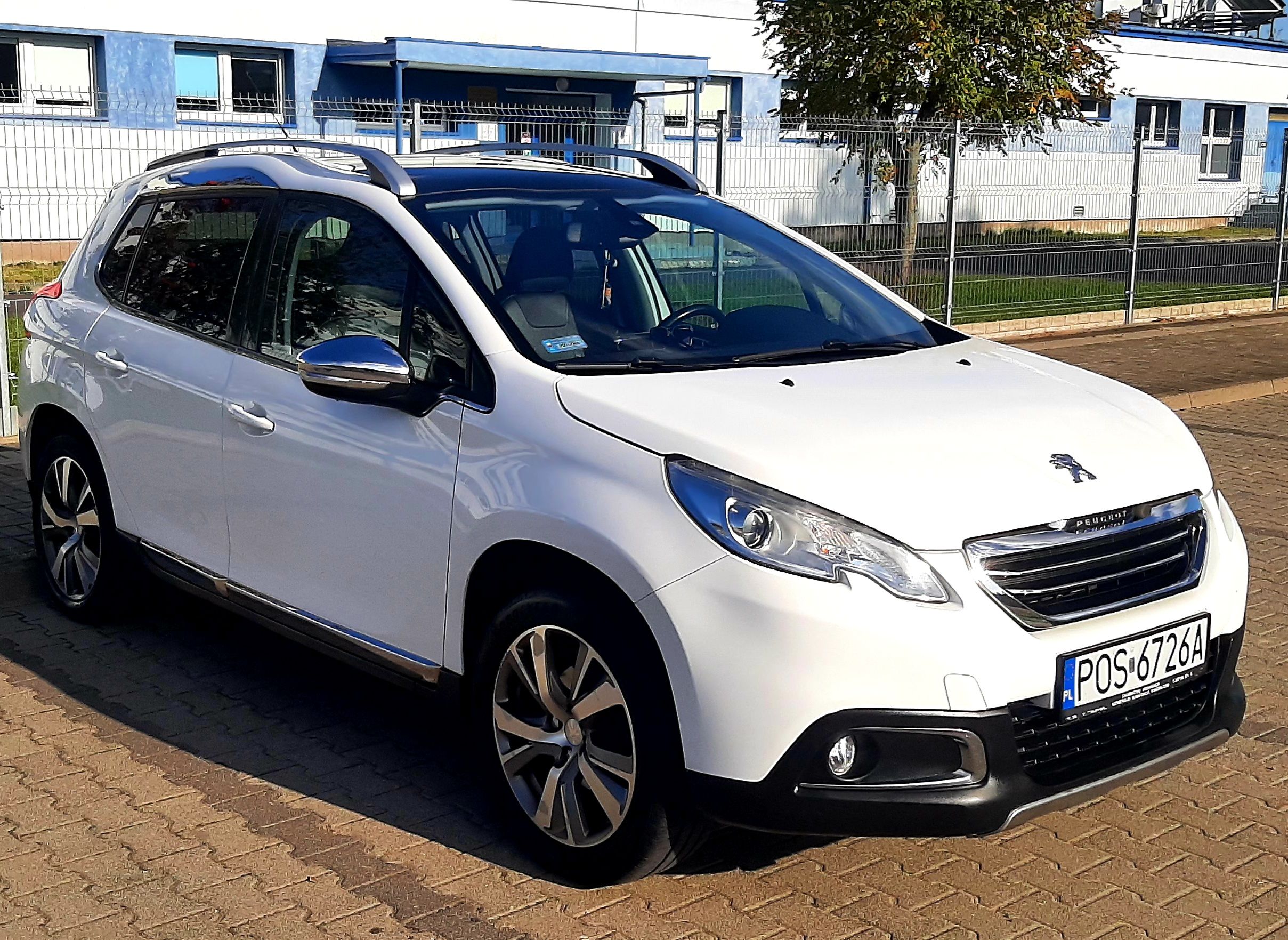 Galeria: Peugeot 2008 2014 1.6vti