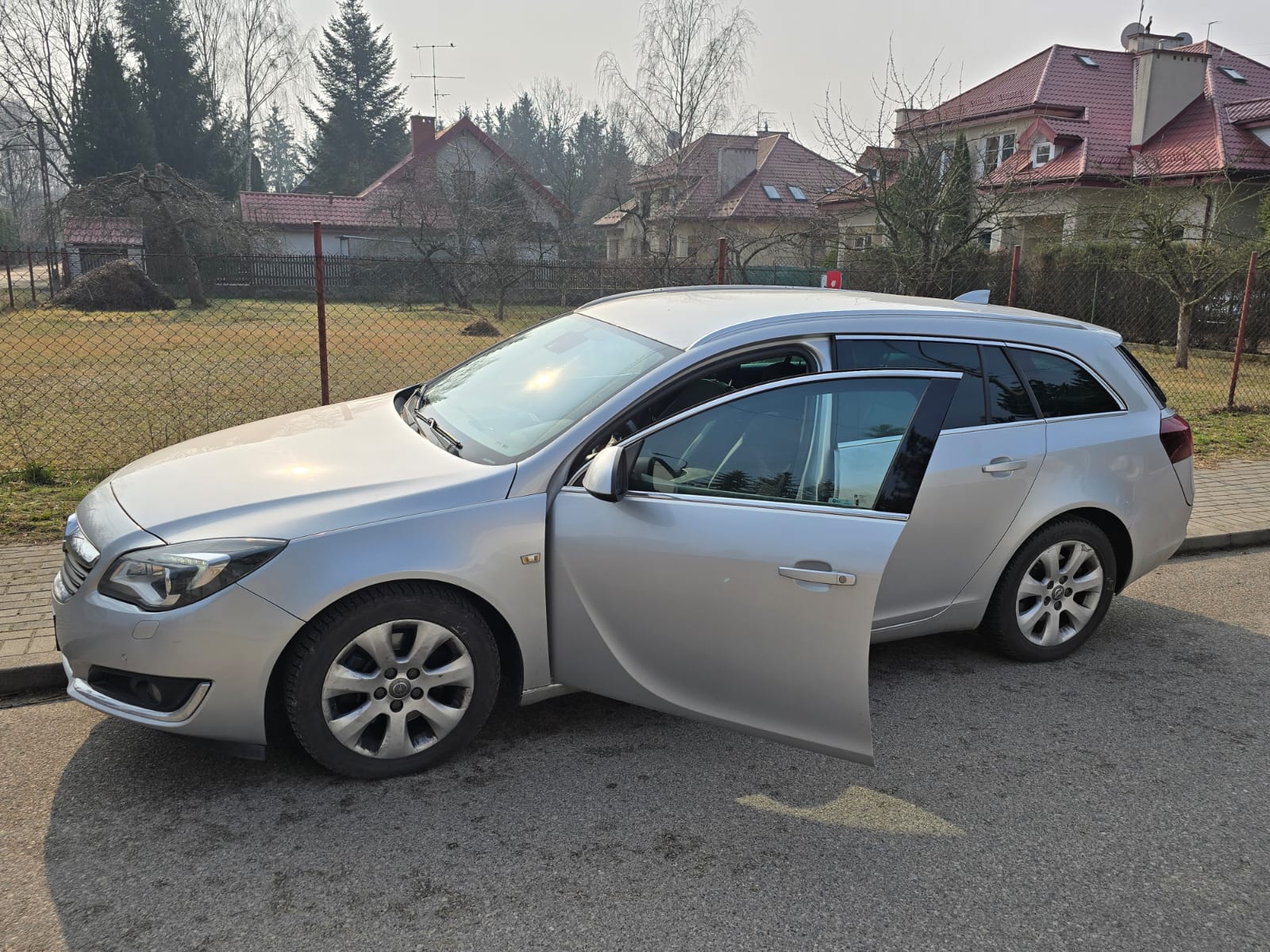 Galeria: Opel Insignia SW 2016